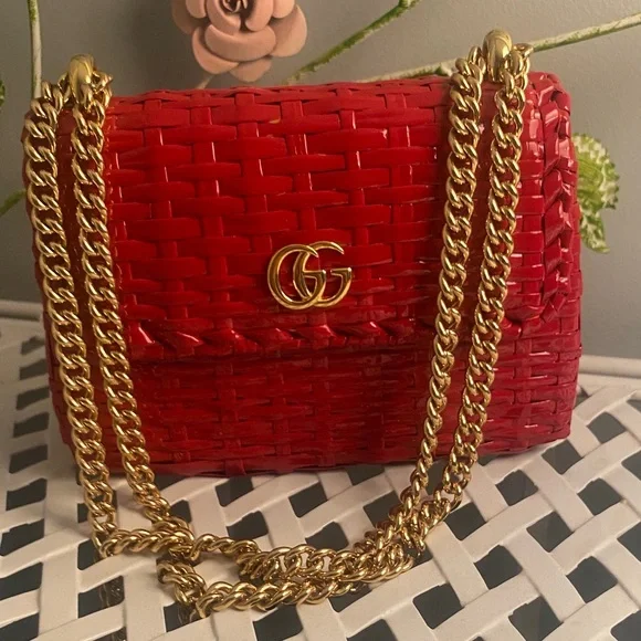 Gucci Red Wicker Woven Mormont Shoulder Bag with Gold Chain - Picture 3 of 15